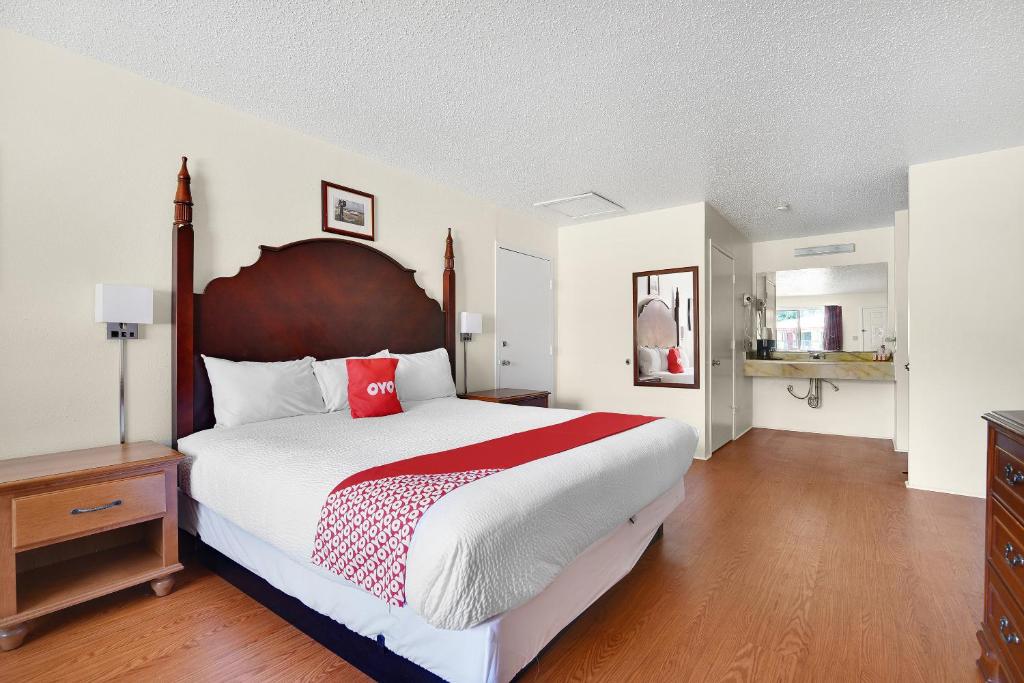 Room image 6